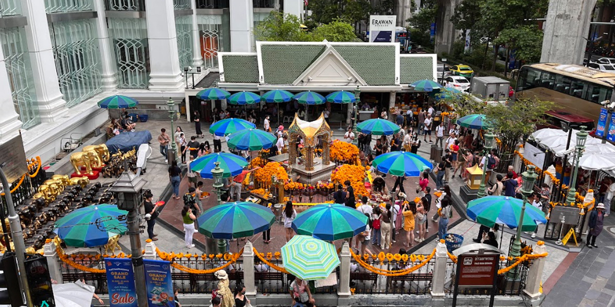 Blessing at Rachaprasong